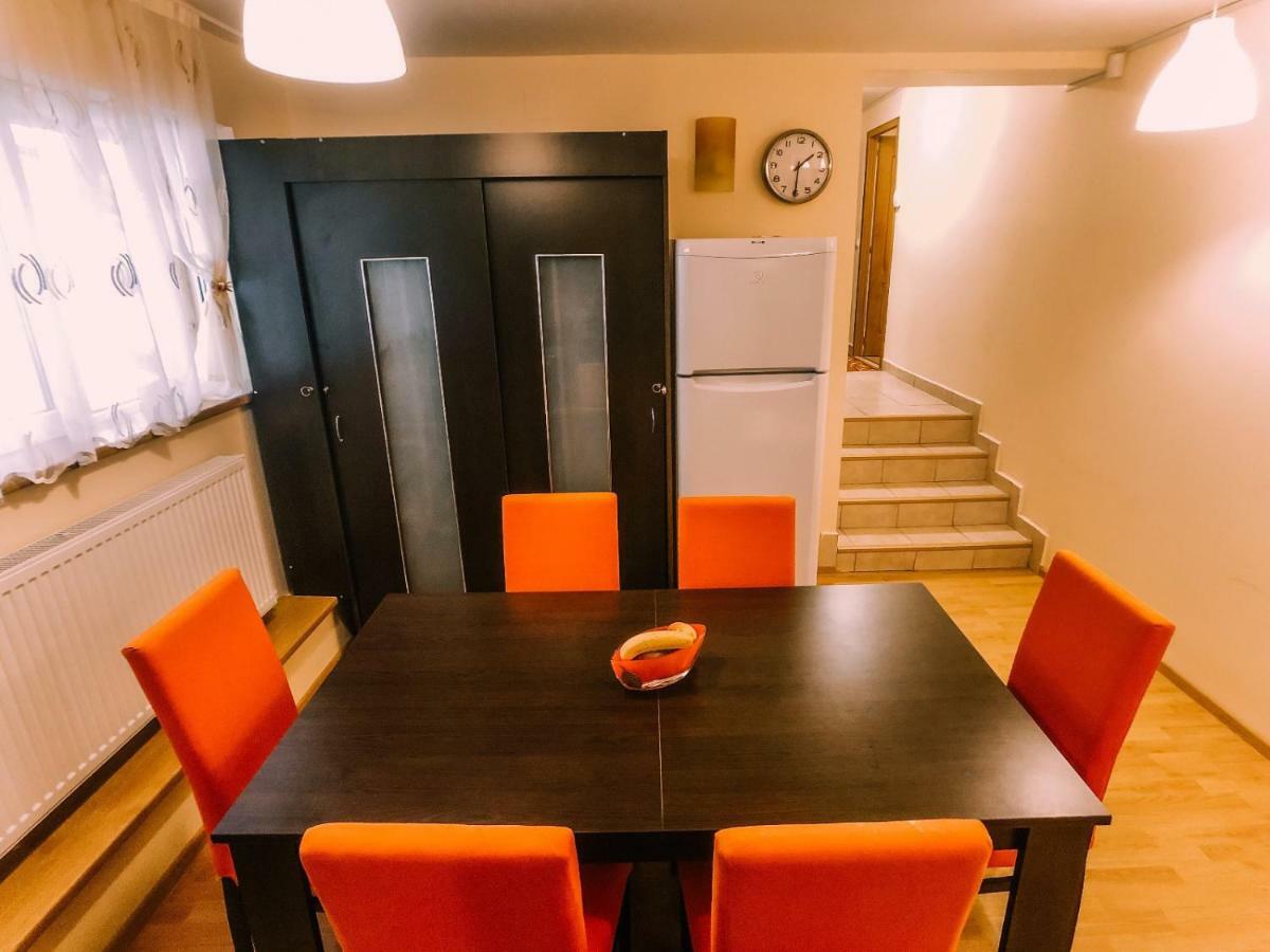 Spacious Apartment Near Peles Sinaia Exterior foto